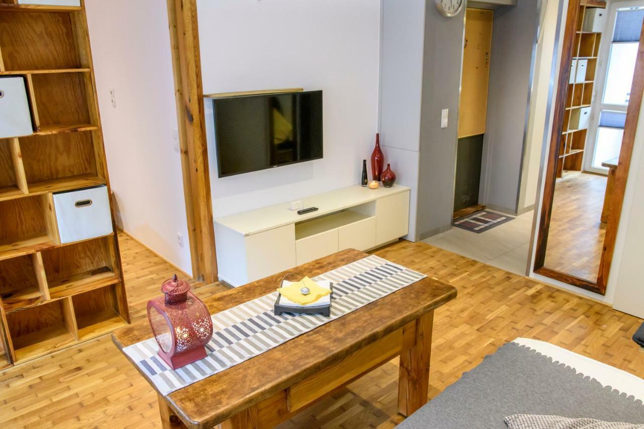 Chmielna Wood Lux Apartment Warsaw Ngoại thất bức ảnh